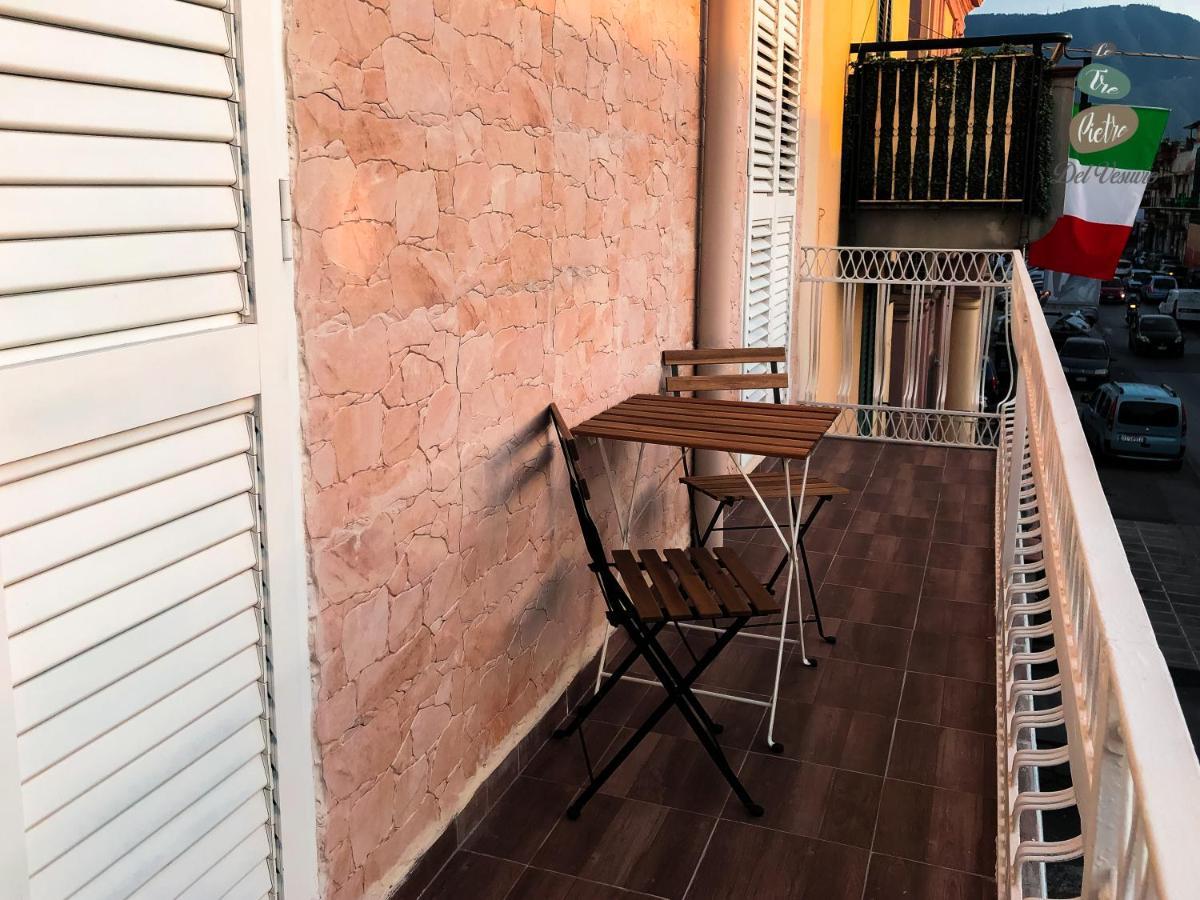 Le Tre Pietre Del Vesuvio Apartment Помпей Екстериор снимка